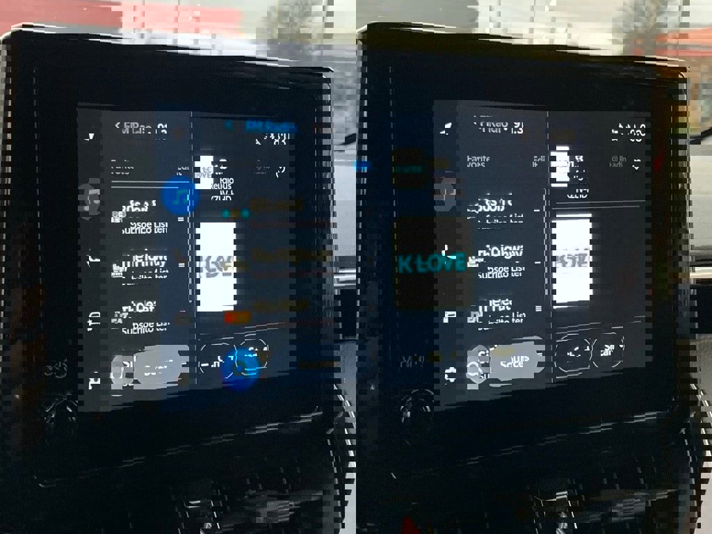 Used 2025 Toyota Corolla SE image 24