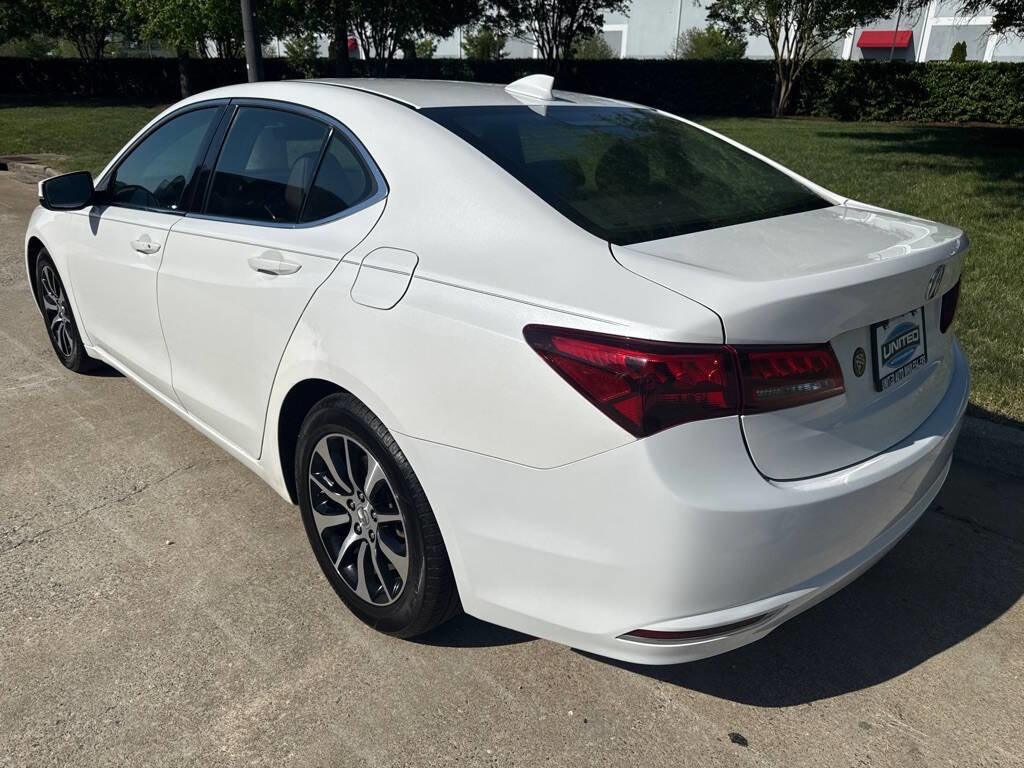Used 2017 Acura TLX w/ Technology Package FWD image 5