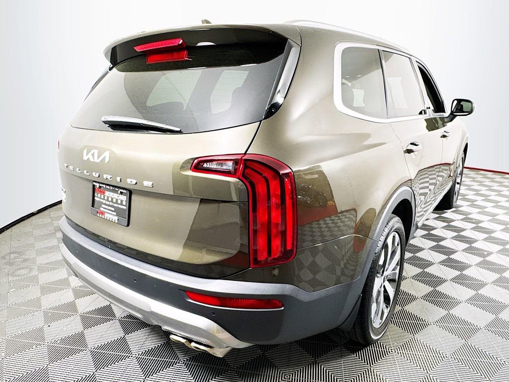 Used 2022 Kia Telluride S image 7