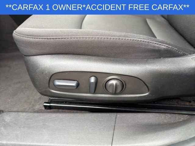 Used 2024 Chevrolet Malibu LT image 25