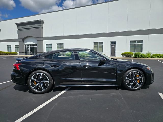 Used 2024 Audi RS e-tron GT w/ Carbon Performance Package AWD/4WD image 5