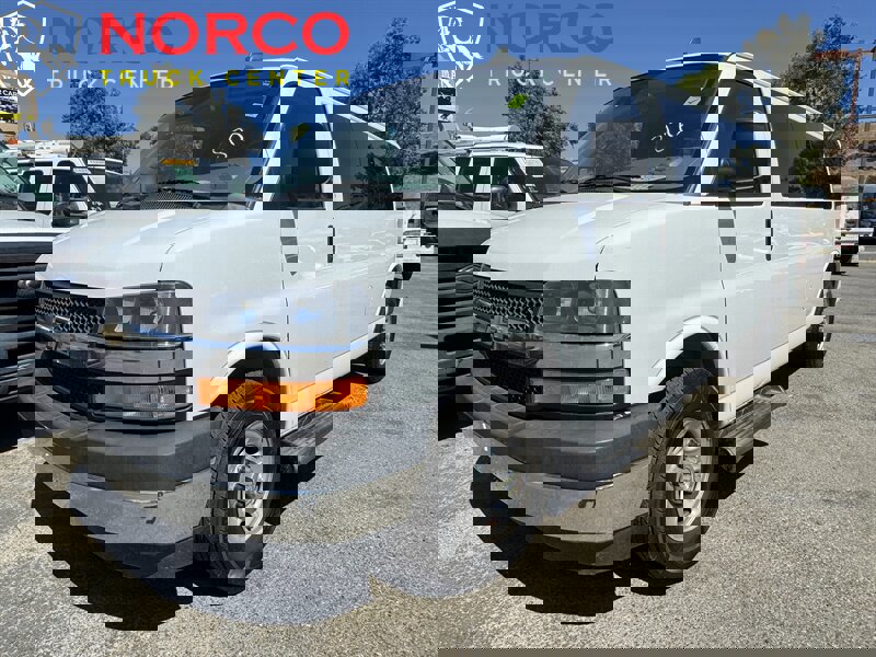 Used 2021 Chevrolet Express 3500 LT w/ LT Preferred Equipment Group image 8