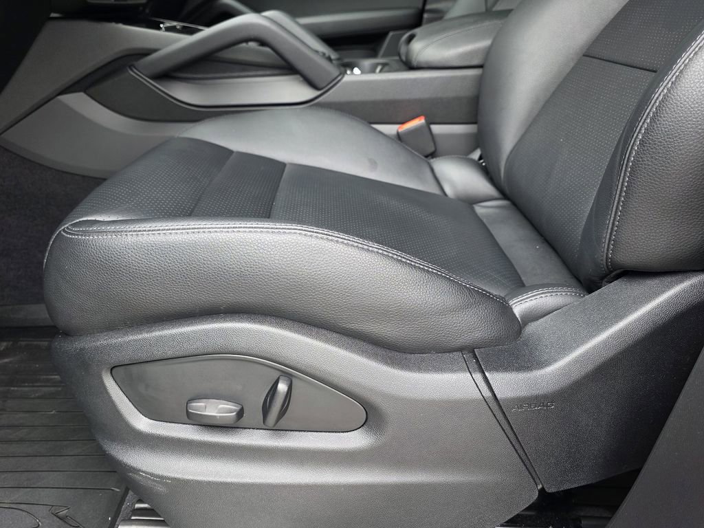 Certified 2024 Porsche Cayenne S image 12