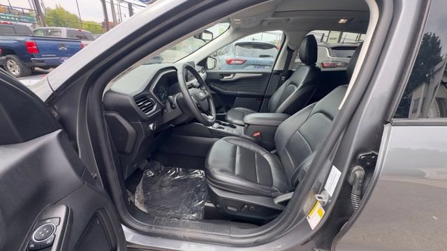 Certified 2022 Ford Escape SEL AWD/4WD image 16