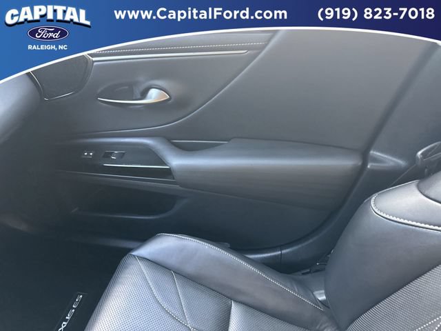 Used 2022 Lexus ES 350 Ultra Luxury w/ Accessory Package 2 FWD image 28