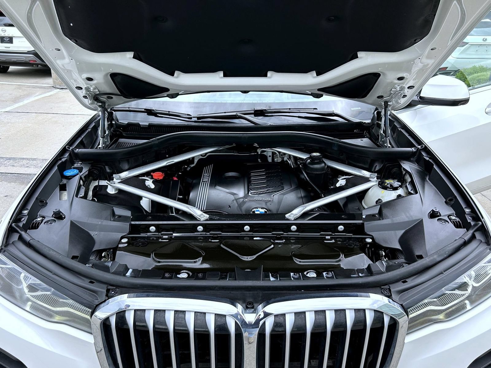 Used 2020 BMW X7 xDrive40i w/ Premium Package AWD/4WD image 26