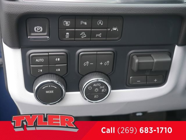 New 2026 Chevrolet Tahoe Premier w/ Sun And Tow Package AWD/4WD image 25