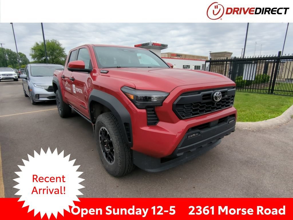 Used 2024 Toyota Tacoma TRD Off-Road w/ TRD Off Road Premium Package AWD/4WD image 1