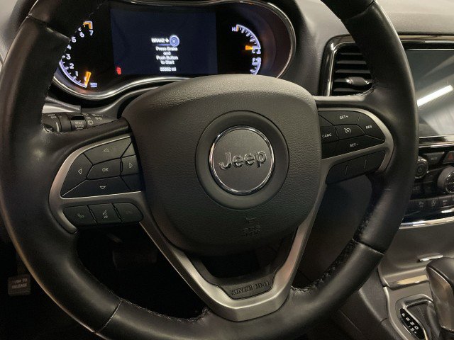 Used 2022 Jeep Grand Cherokee Limited image 16