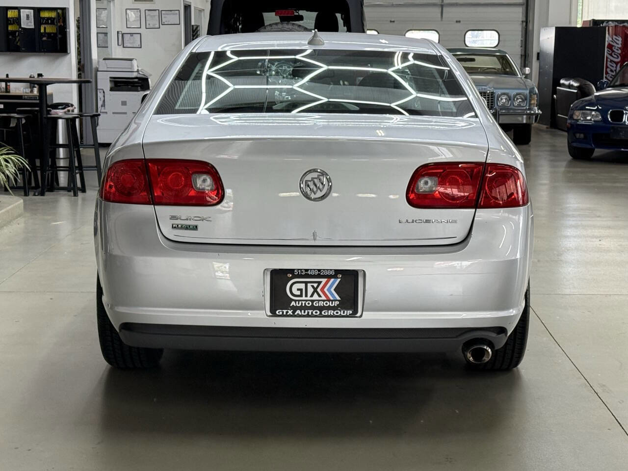 Used 2011 Buick Lucerne CX FWD image 3