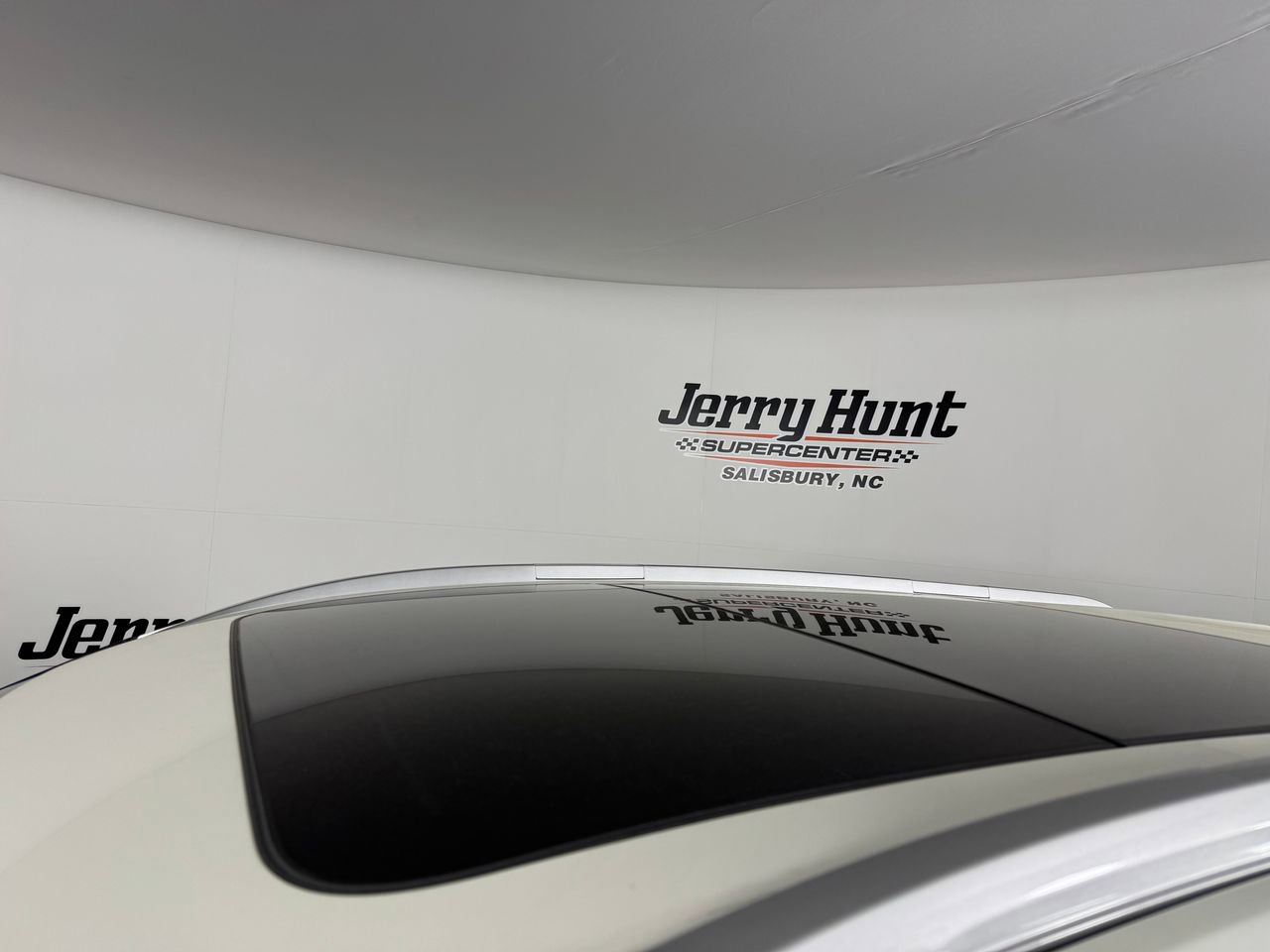 Used 2023 Nissan Rogue SL image 6