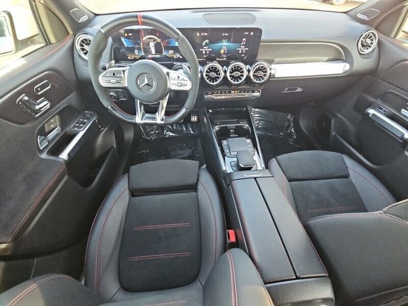 Used 2023 Mercedes-Benz GLB 35 AMG 4MATIC w/ Premium Package image 12