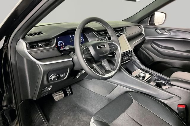 New 2026 Jeep Grand Cherokee Laredo RWD image 8