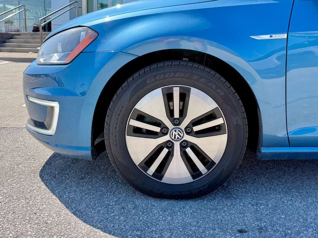 Used 2016 Volkswagen e-Golf SE w/ DC Fast Charging Package FWD image 27