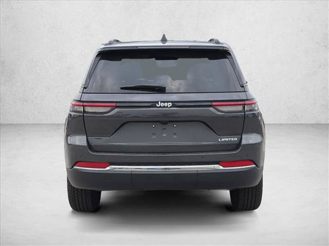 Used 2025 Jeep Grand Cherokee Limited RWD image 6