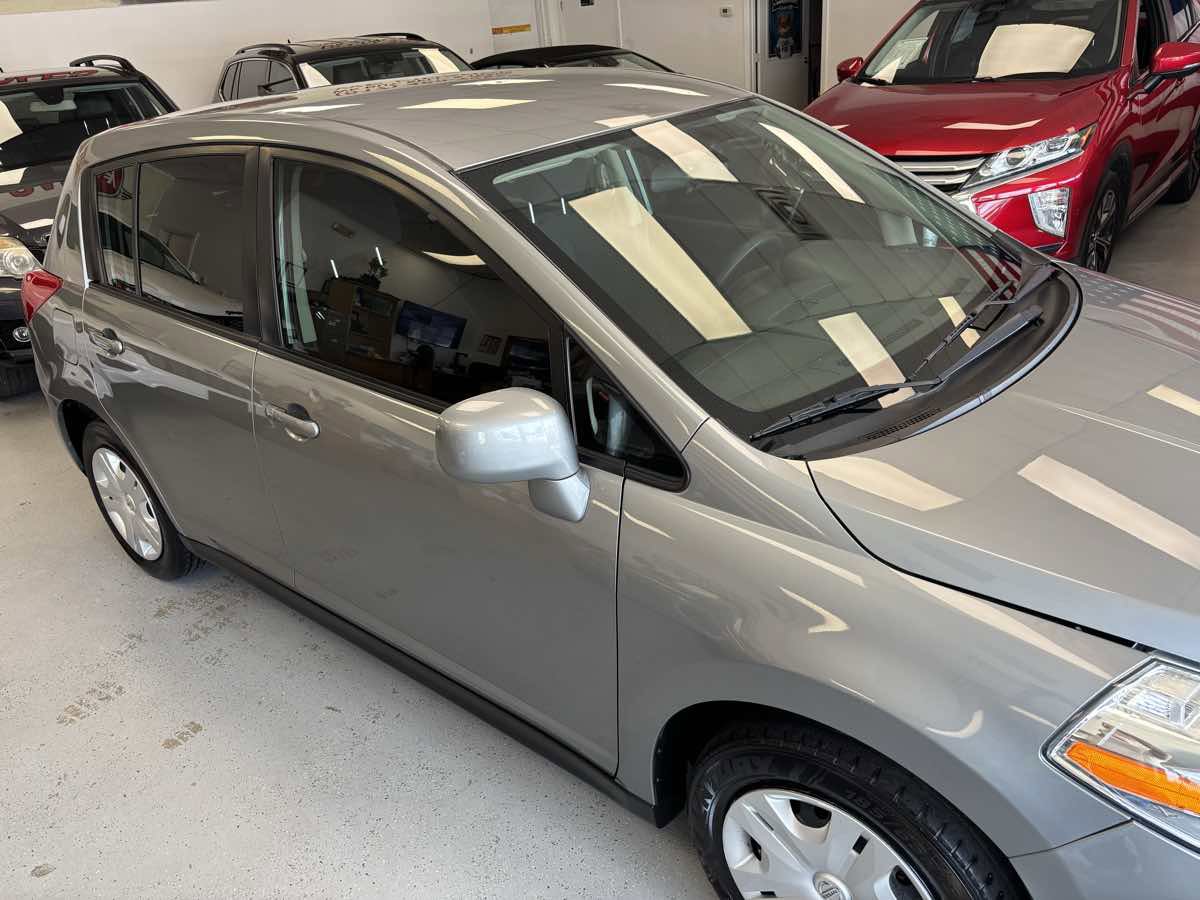 Used 2012 Nissan Versa 1.8 S image 4