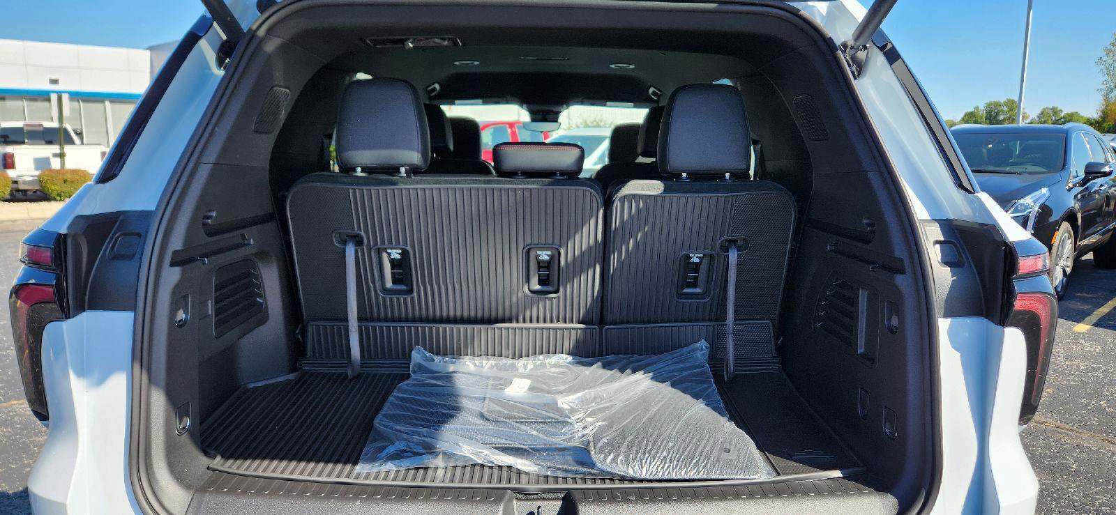 New 2026 Chevrolet Traverse Z71 w/ Enhanced Driving Package image 7