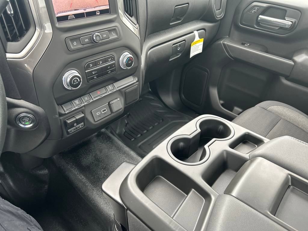 New 2025 GMC Sierra 2500 Pro image 18