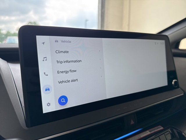 Used 2025 Toyota Prius LE image 28