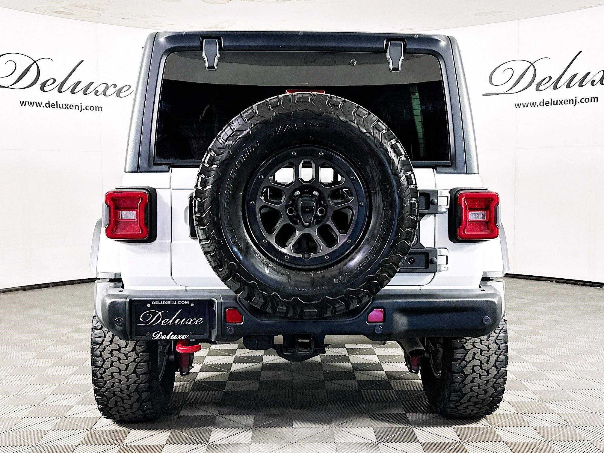 Used 2023 Jeep Wrangler Unlimited Rubicon w/ Xtreme 35 Tire Package AWD/4WD image 5