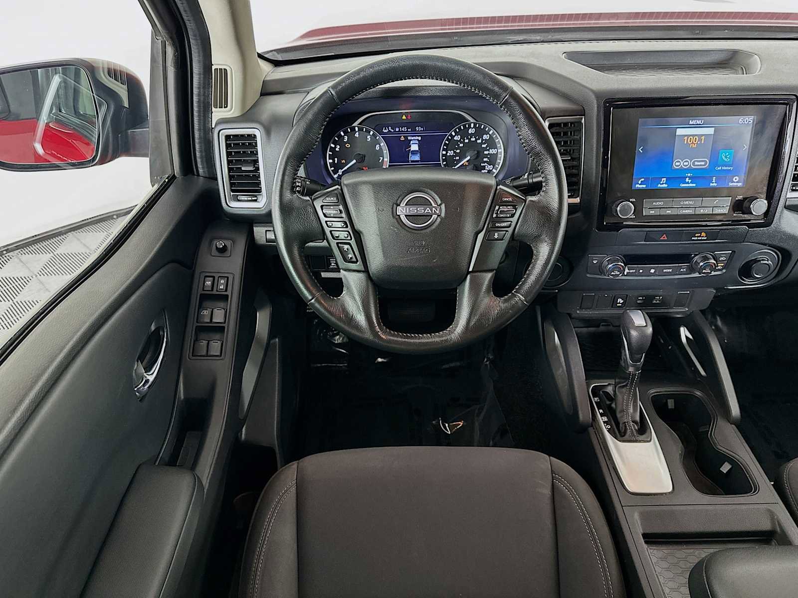 Used 2022 Nissan Frontier SV w/ Technology Package RWD image 19