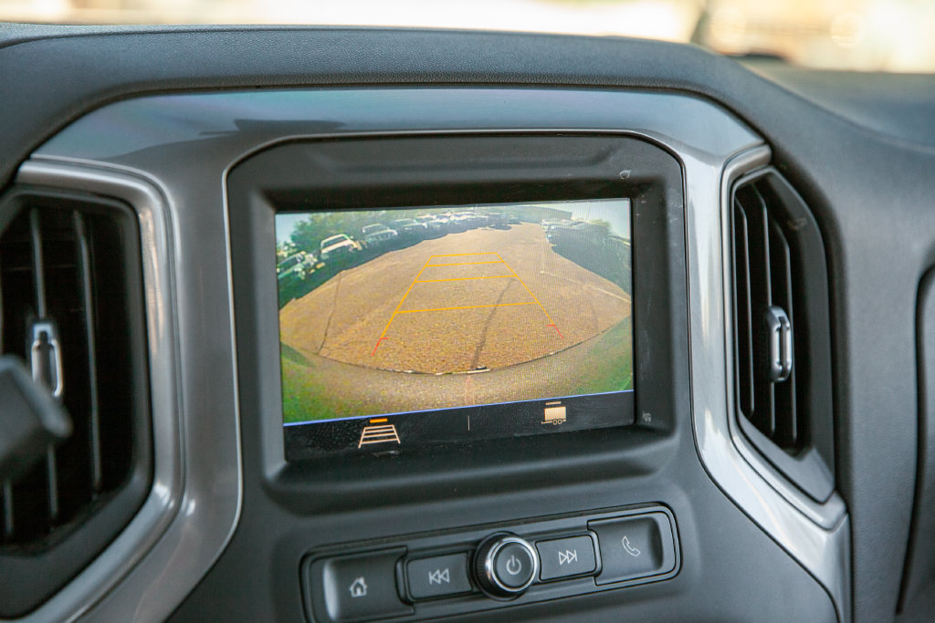 Used 2022 Chevrolet Silverado 1500 Custom w/ Safety Confidence Package RWD image 14