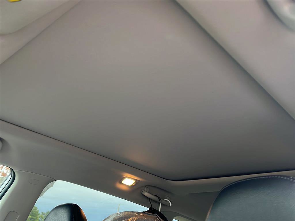 Used 2017 Nissan Rogue SL w/ SL Premium Package image 16