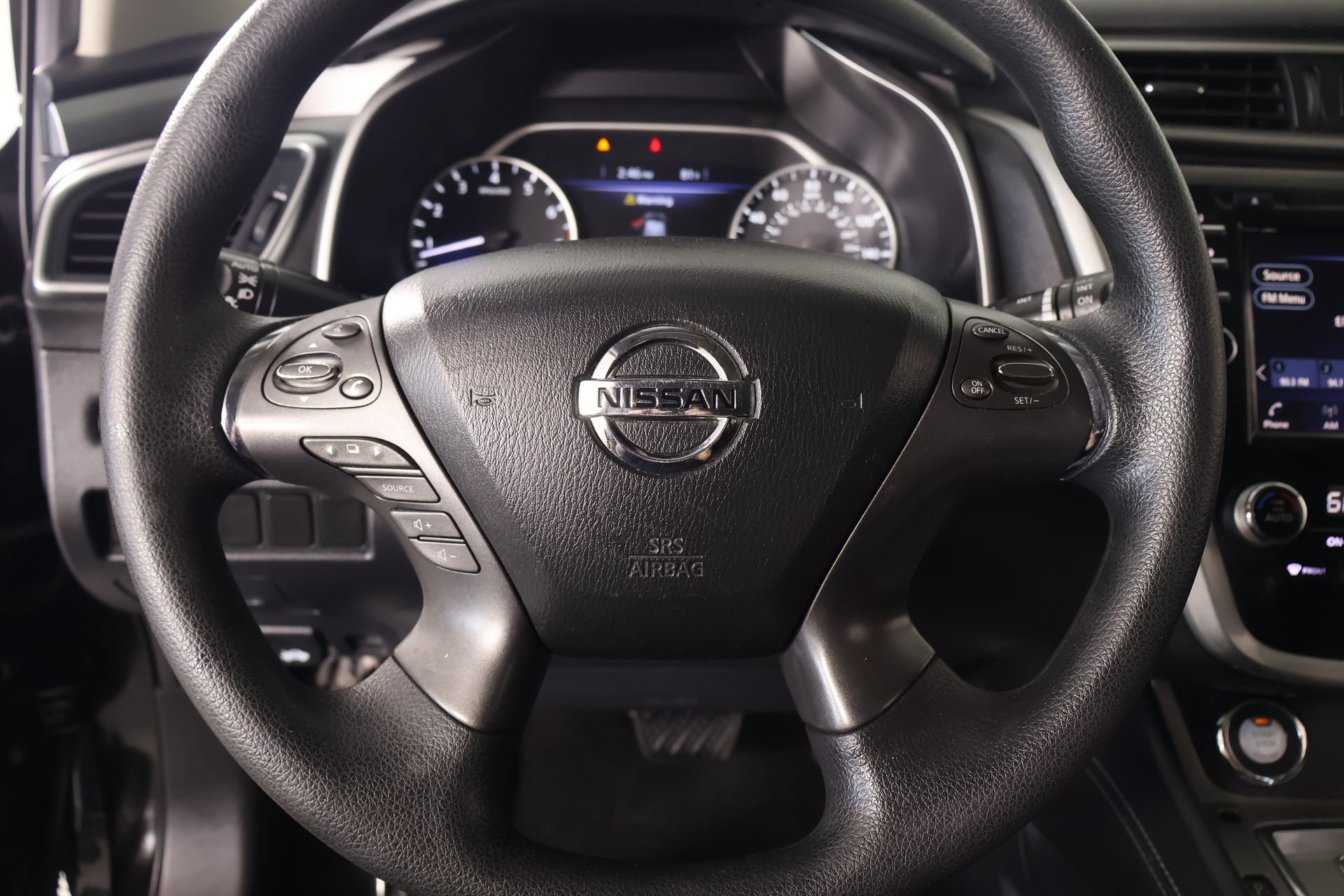Used 2019 Nissan Murano S FWD image 3