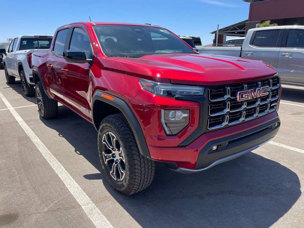 Used 2025 GMC Canyon AT4 AWD/4WD image 2