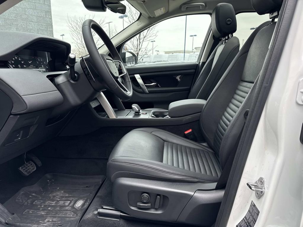 Certified 2025 Land Rover Discovery Sport S image 18
