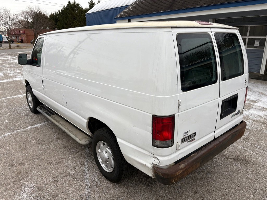Used 2014 Ford E-250 and Econoline 250 E-250 w/ Power Group image 7