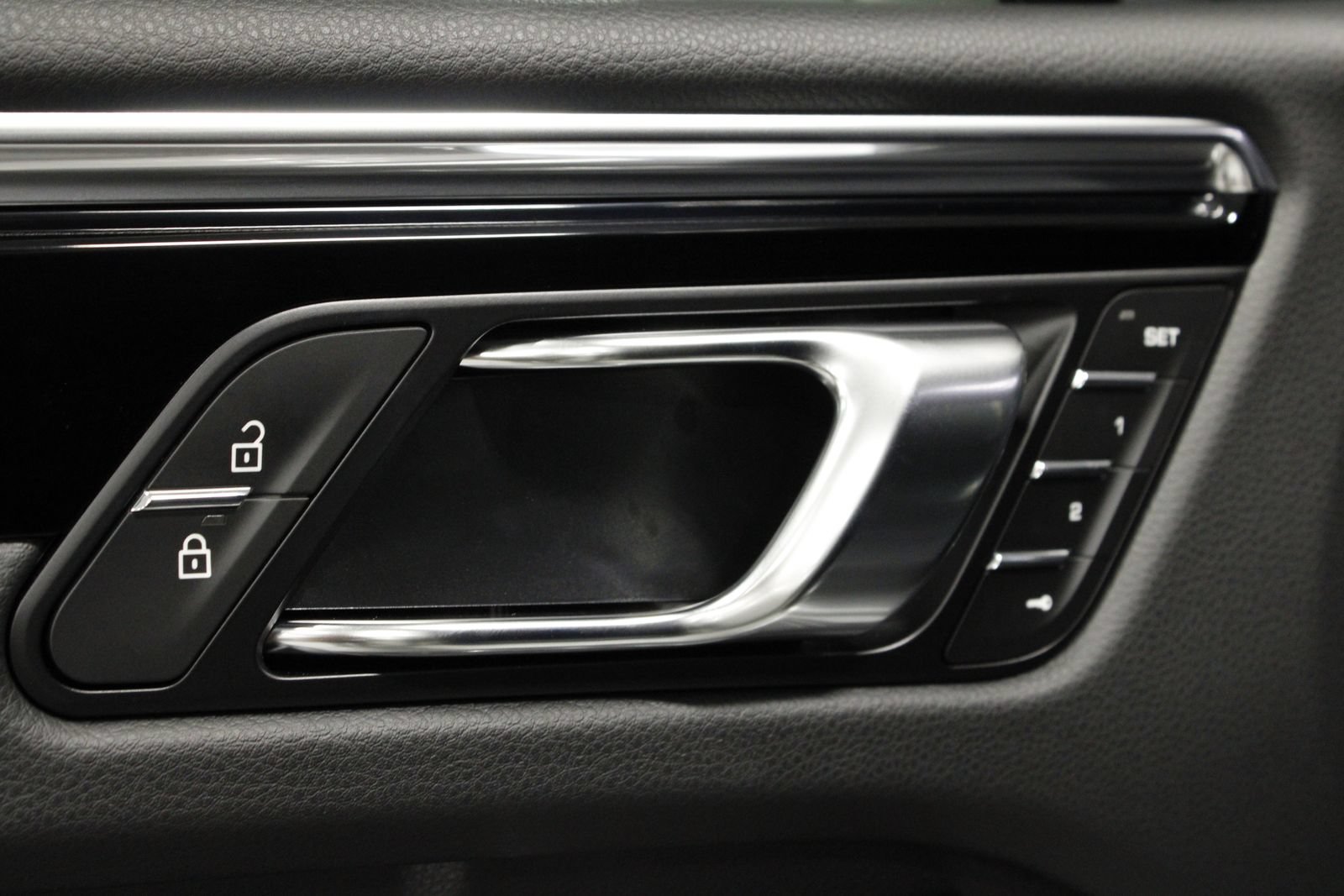 New 2026 Porsche Macan S AWD/4WD image 27