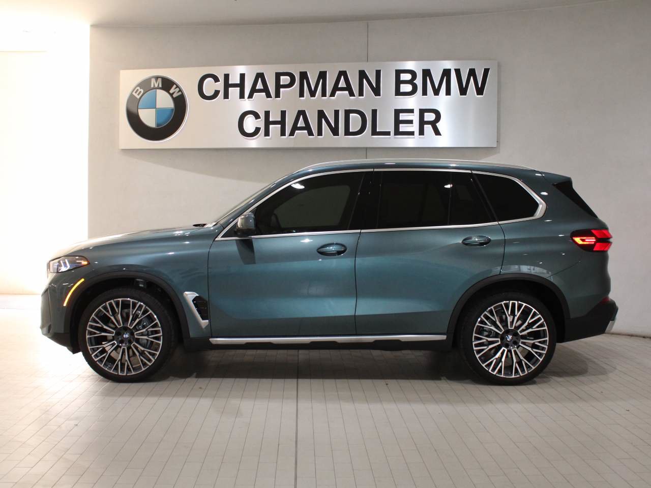 Used 2026 BMW X5 sDrive40i RWD image 3