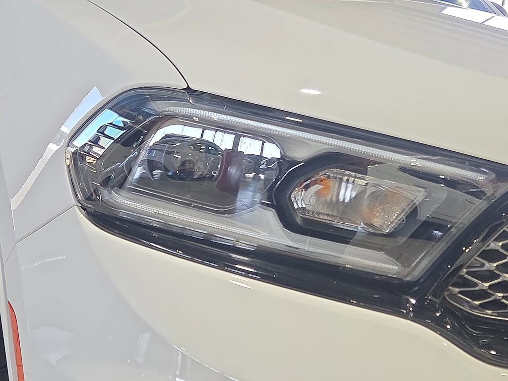 Used 2022 Dodge Durango SXT w/ Blacktop Package image 8