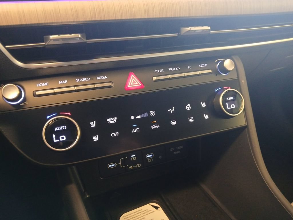 New 2026 Hyundai Sonata Limited FWD image 17