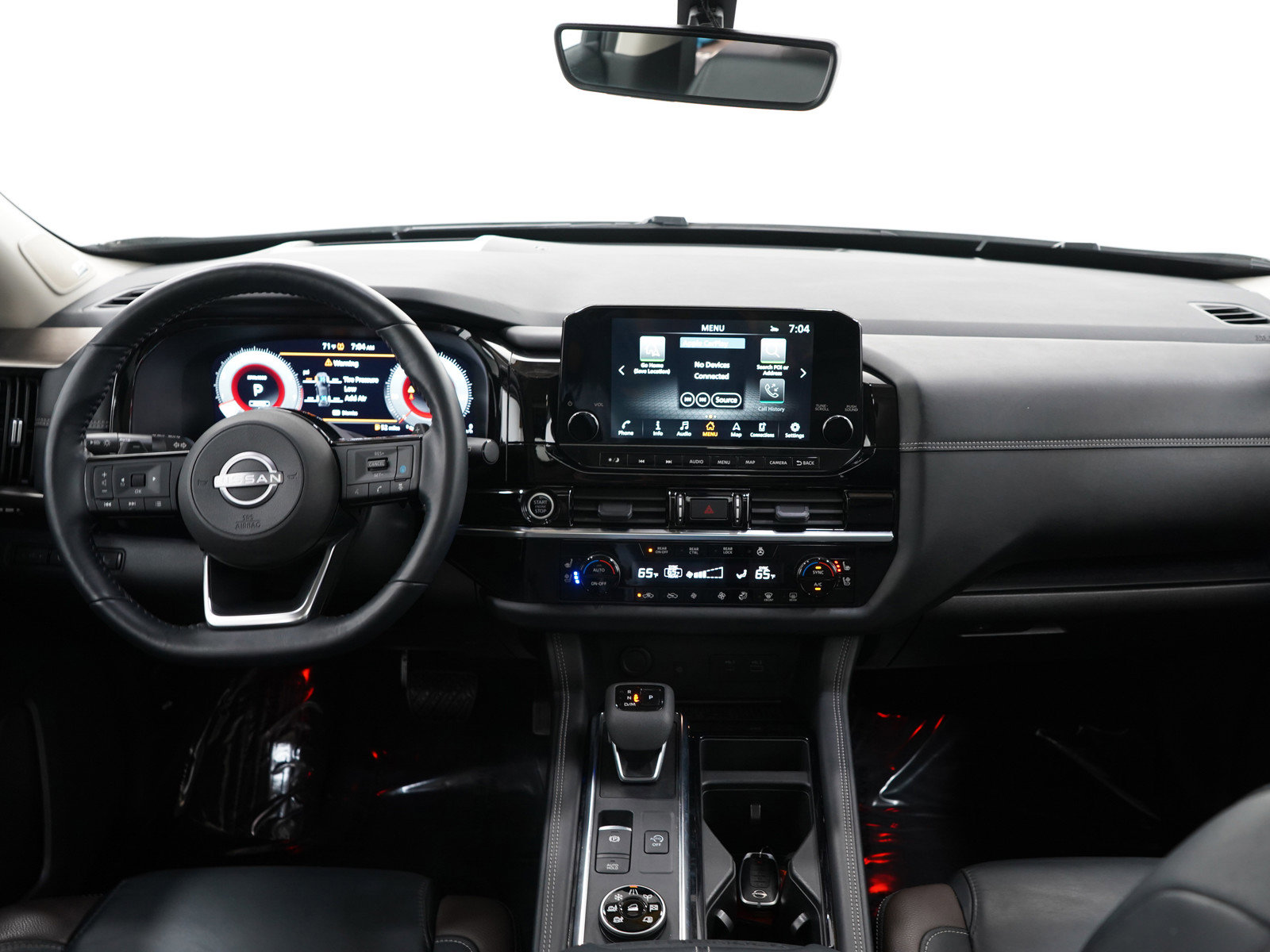 Used 2023 Nissan Pathfinder Platinum image 17