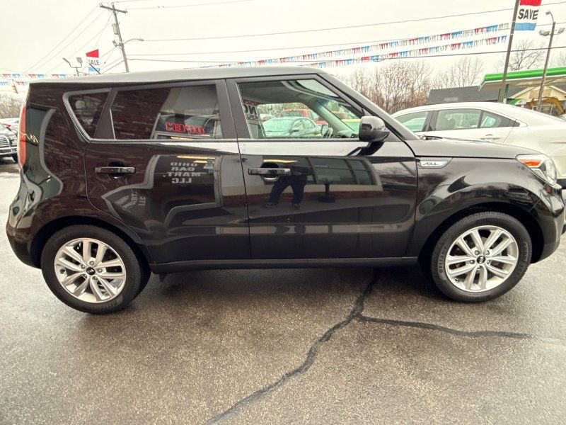 Used 2018 Kia Soul + w/ Audio Package image 4