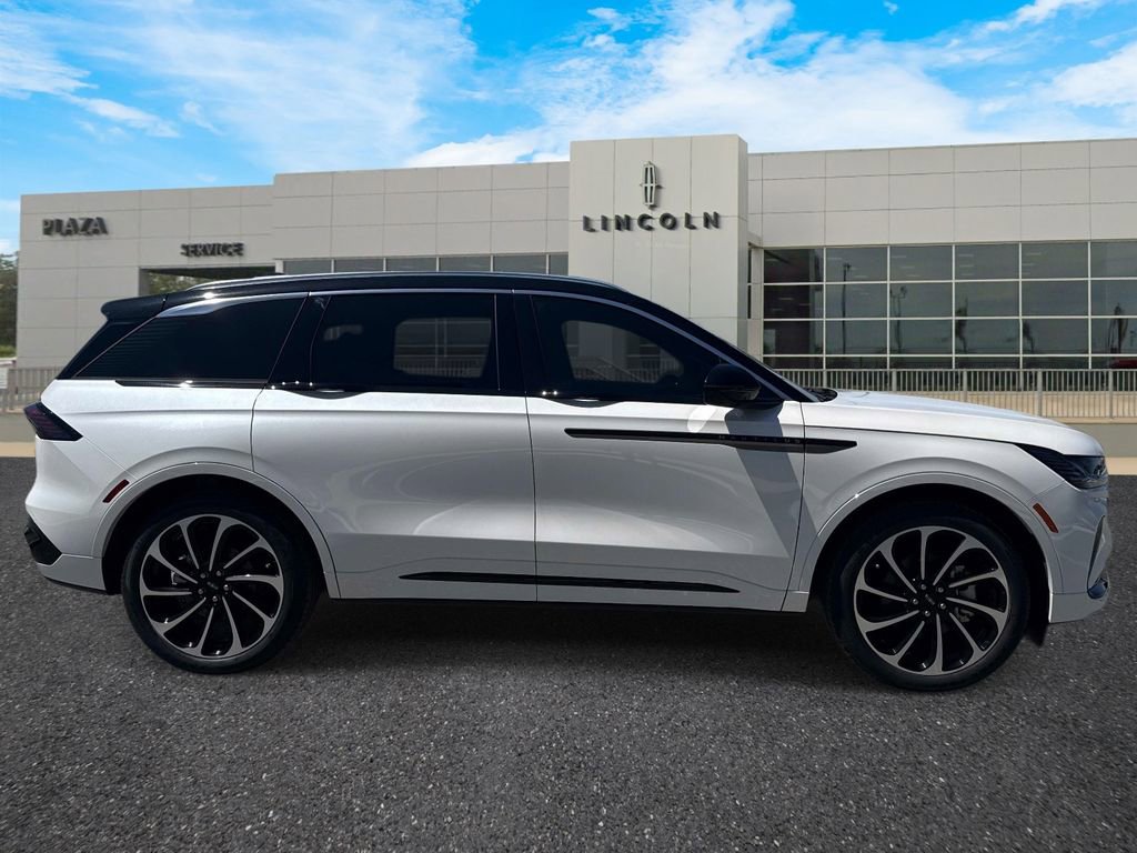 New 2026 Lincoln Nautilus Black Label AWD/4WD image 4