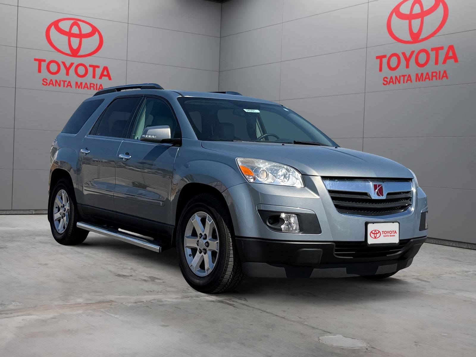 Used 2008 Saturn Outlook XR w/ Premium Trim Package image 1