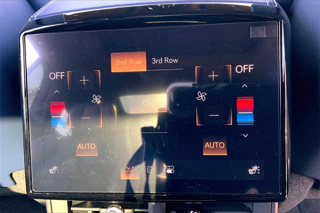 New 2026 Cadillac Vistiq Premium Luxury image 19