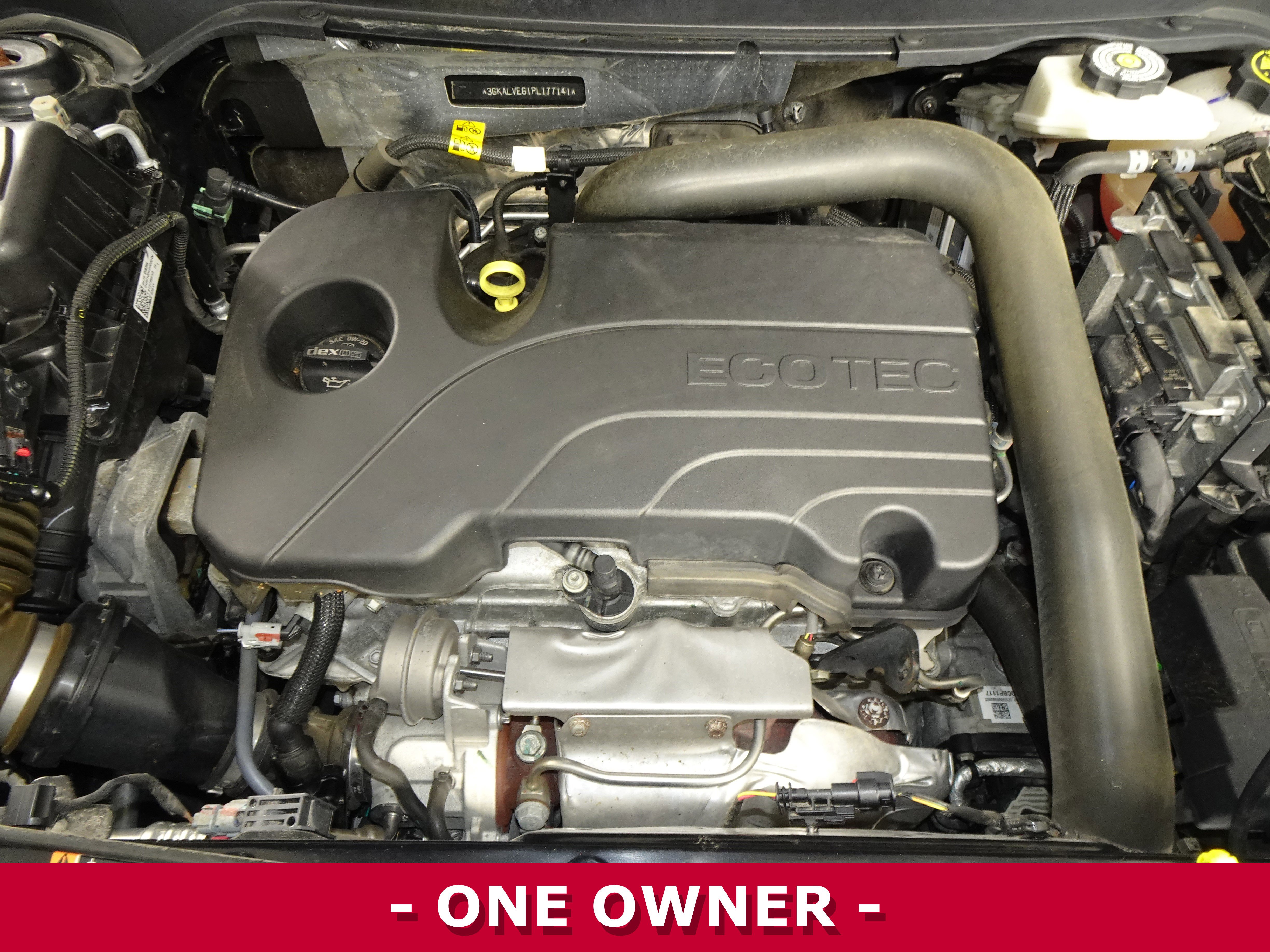 Used 2023 GMC Terrain SLT w/ LPO, Floor Liner Package image 25