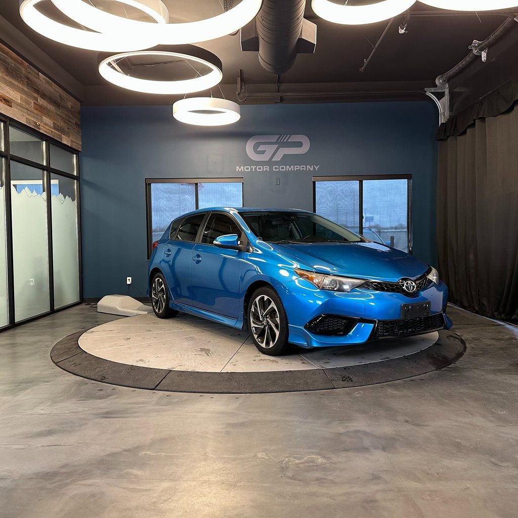 Used 2017 Toyota Corolla iM image 1