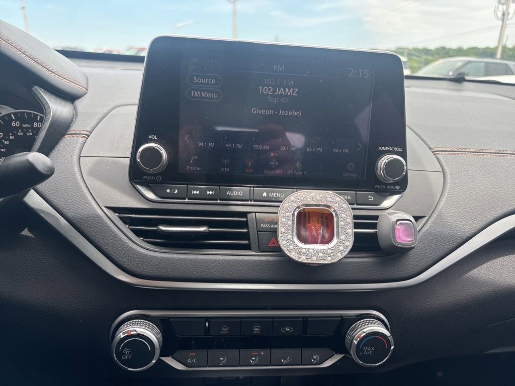 Used 2019 Nissan Altima 2.5 SR FWD image 17