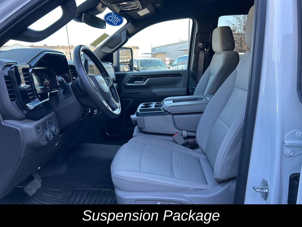 Used 2025 Chevrolet Silverado 2500 LT w/ Convenience Package image 15