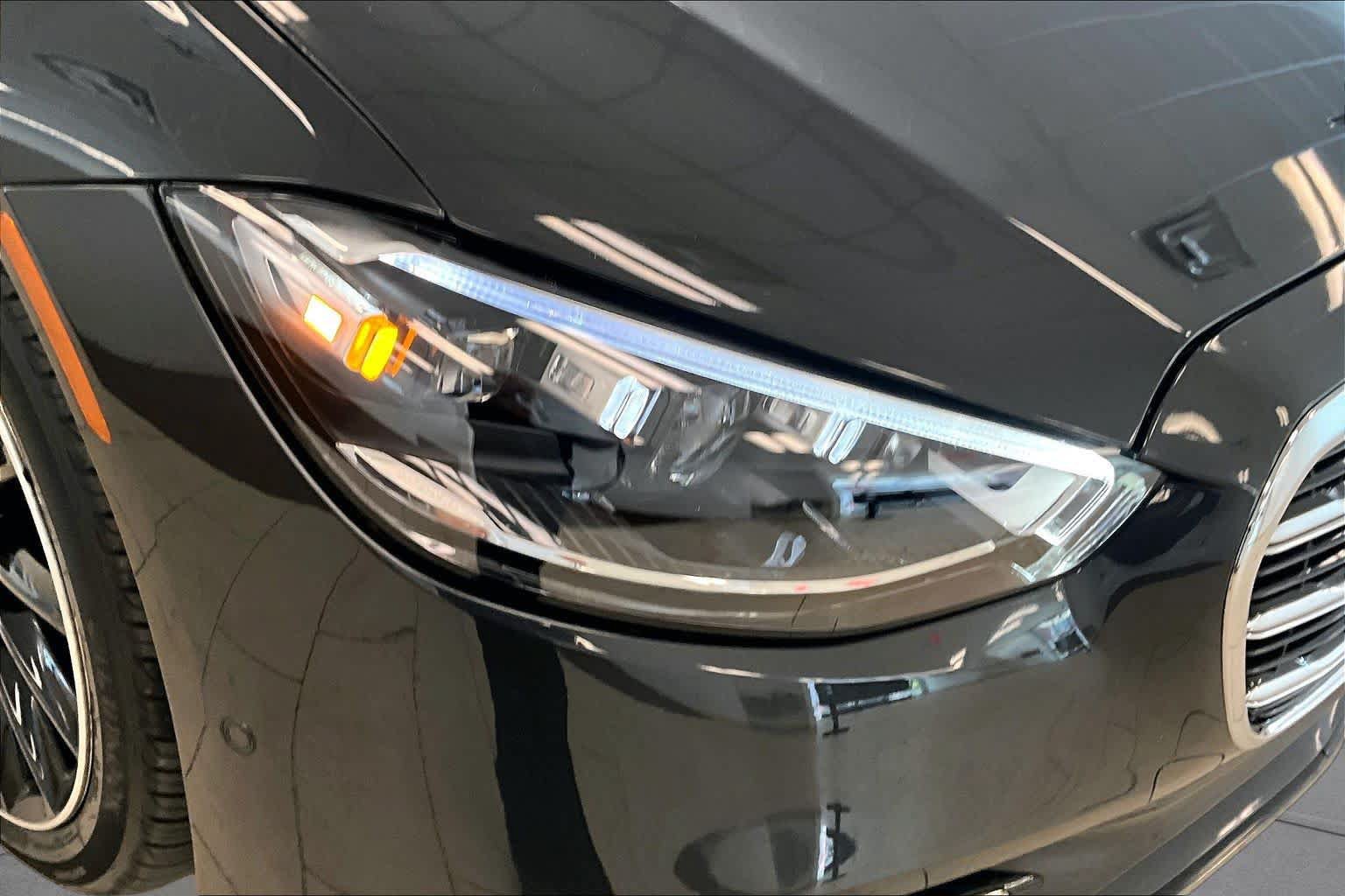 Used 2025 Mercedes-Benz S 580e 4MATIC Sedan image 27