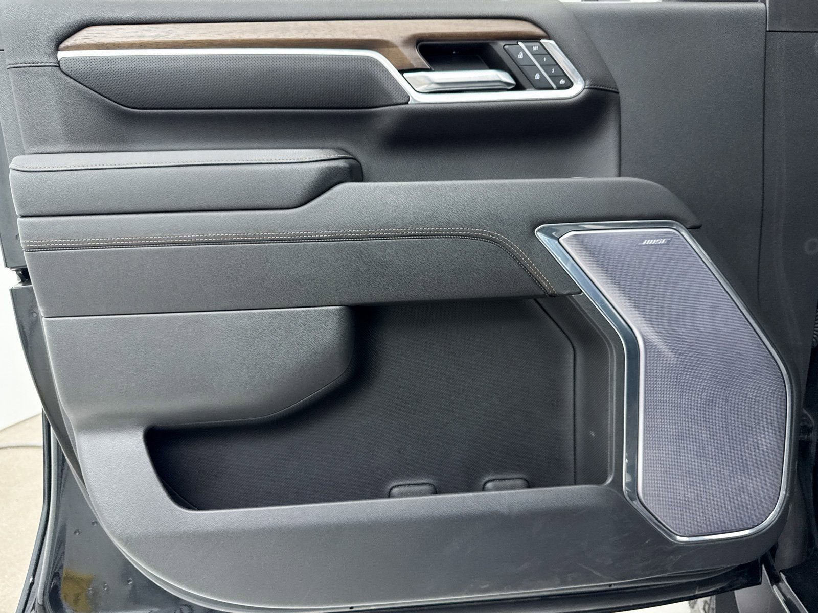 Used 2024 Chevrolet Silverado 2500 High Country w/ High Country Premium Package image 42