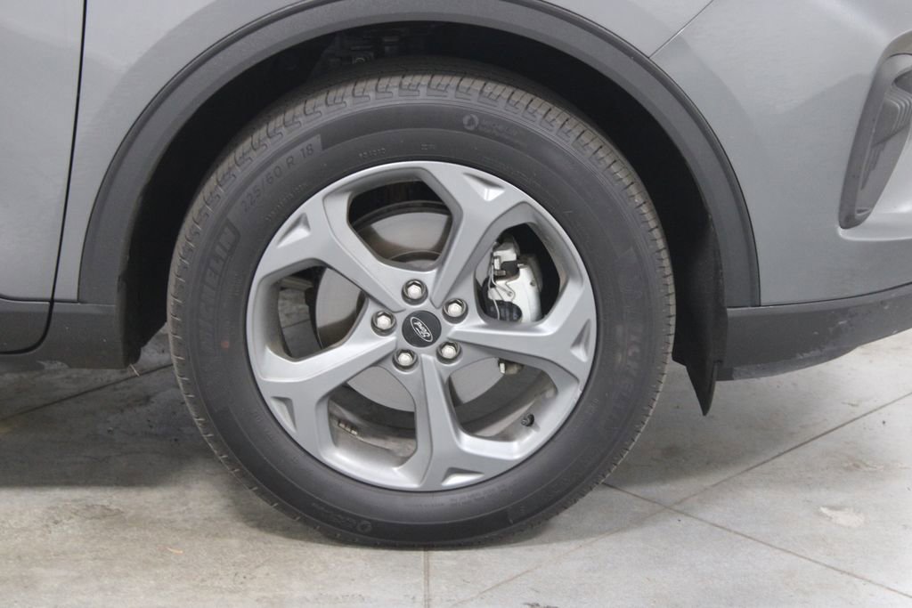 Used 2025 Ford Escape ST-Line AWD/4WD image 12