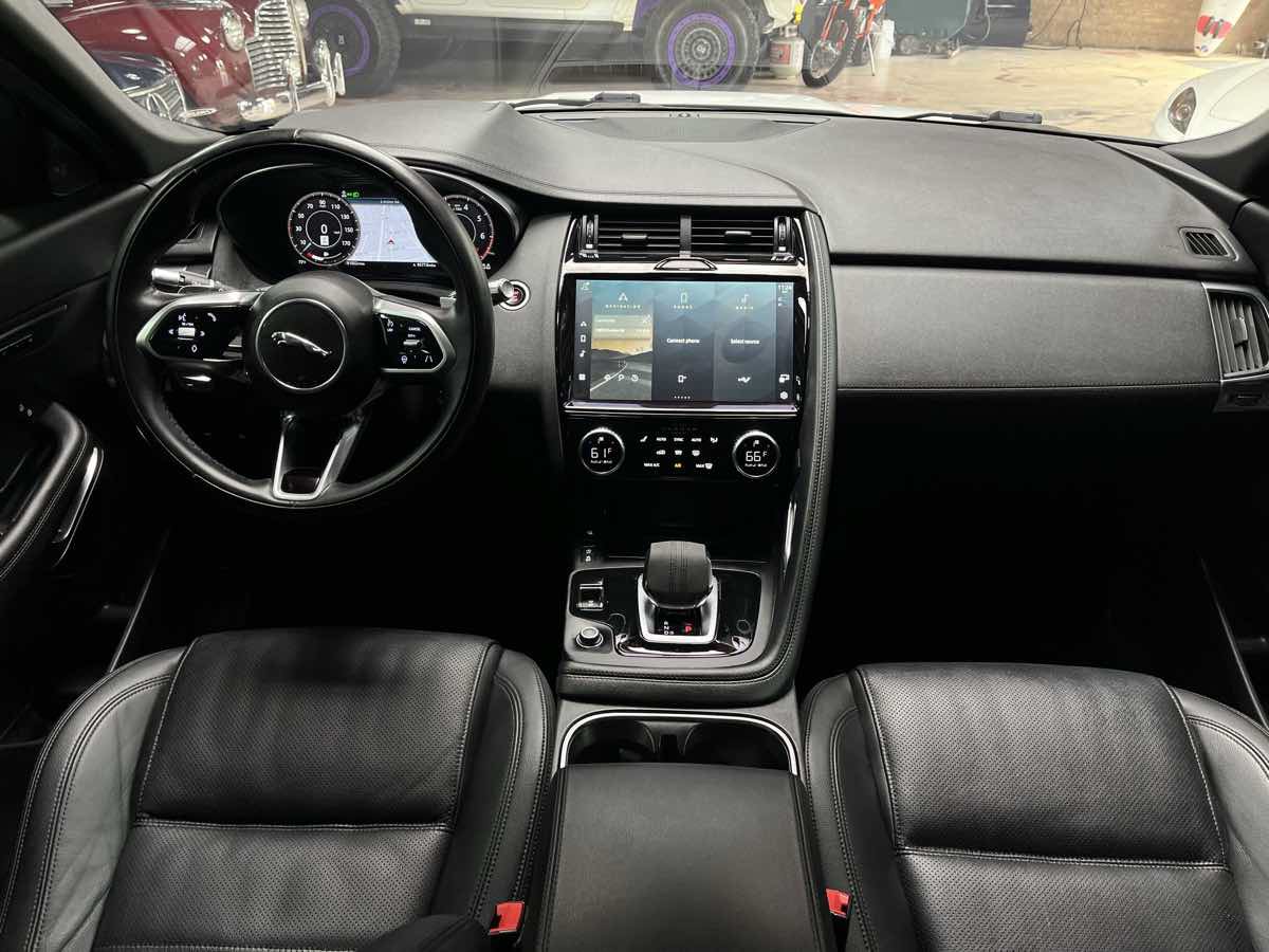 Used 2021 Jaguar E-PACE SE AWD/4WD image 10