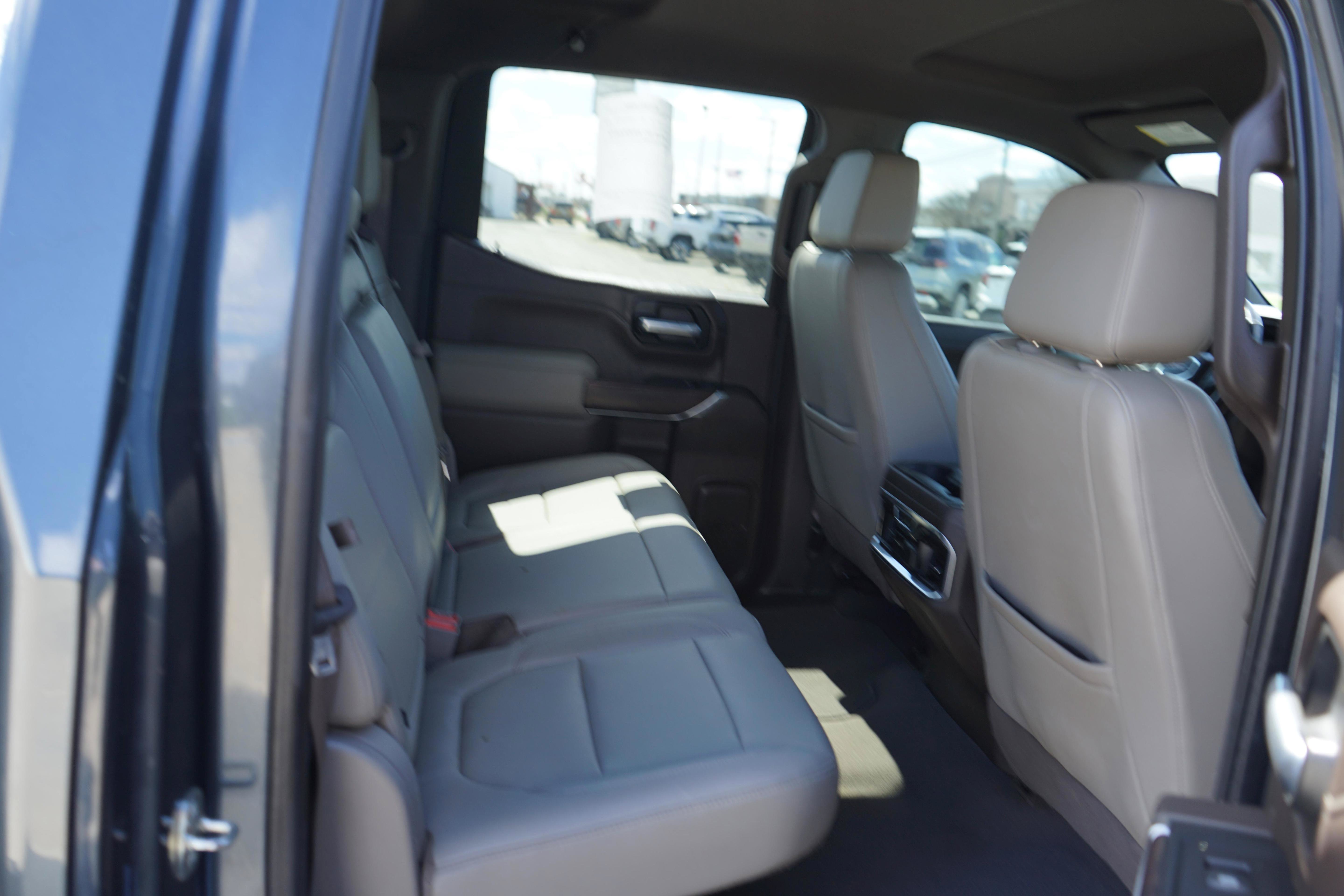 Used 2021 GMC Sierra 1500 SLT AWD/4WD image 23