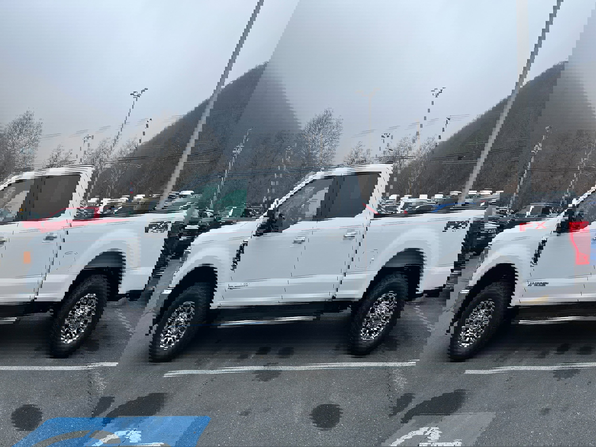 Certified 2020 Ford F350 Lariat w/ Chrome Package image 6